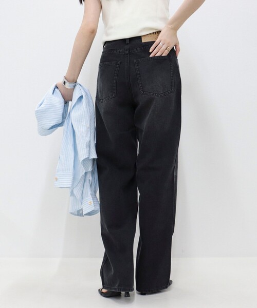 fredy emue（フレディエミュ）の「【@sora_522m企画】BASIC STRAIGHT LIGHT DENIM（デニムパンツ・レディース・ブルー/ブラック・36/37/38/34）」の7枚目の写真