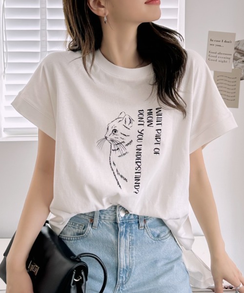 Ada.(エイダ)の「線画 キャット Tシャツ(Tシャツ/カットソー・レディース・ブラック/グレイッシュベージュ/オフホワイト・FREE)」の1枚目の写真