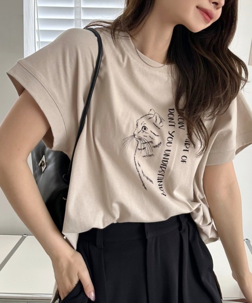 Ada.(エイダ)の「線画 キャット Tシャツ(Tシャツ/カットソー・レディース・ブラック/グレイッシュベージュ/オフホワイト・FREE)」の14枚目の写真