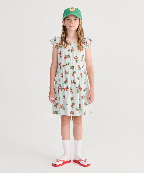 BOBO CHOSES（ボボショーズ）の「総柄Juicy Tomatoesワンピース【キッズ】（ワンピース・キッズ・スカイブルー・110/100/120/130）」の2枚目の写真