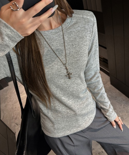 mielu(ミエル)の「ラウンドネックスリムロンT(Tシャツ/カットソー・レディース・ホワイト/ブラック/グレー・LARGE/MEDIUM)」の8枚目の写真