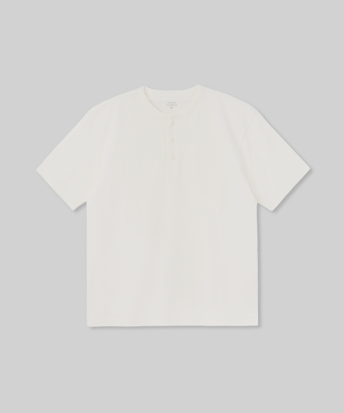 MUSINSA STANDARD（ムシンサスタンダード）の「ヘンリーネックTシャツ[クリーム]（Tシャツ/カットソー・メンズ・その他・SMALL/MEDIUM/LARGE/X-LARGE/3XL/2XL）」の5枚目の写真