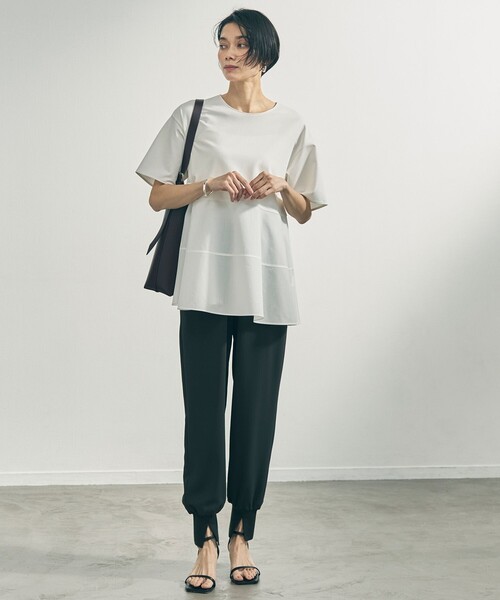 UNFILO(アンフィーロ)の「【VERY掲載】BEAUTY FORM-T コンビティアード Tシャツ(Tシャツ/カットソー・レディース・ブラック系/ベージュ系/ピンク系/ブラック系1/ホワイト系・X-LARGE/XX-LARGE)」の11枚目の写真