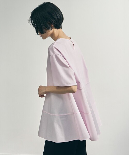 UNFILO(アンフィーロ)の「【VERY掲載】BEAUTY FORM-T コンビティアード Tシャツ(Tシャツ/カットソー・レディース・ブラック系/ベージュ系/ピンク系/ブラック系1/ホワイト系・X-LARGE/XX-LARGE)」の14枚目の写真