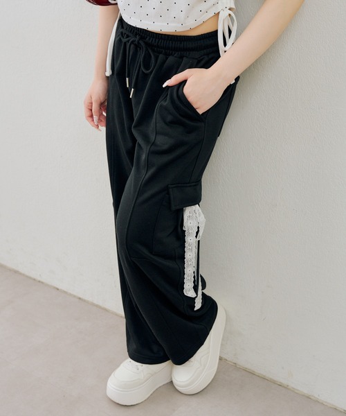 continuer de NICE CLAUP(コンティニューデナイスクラップ)の「スウェットリボンカーゴパンツ(その他パンツ・レディース・トップグレー/オフホワイト/ブラック/ピンク・FREE)」の3枚目の写真