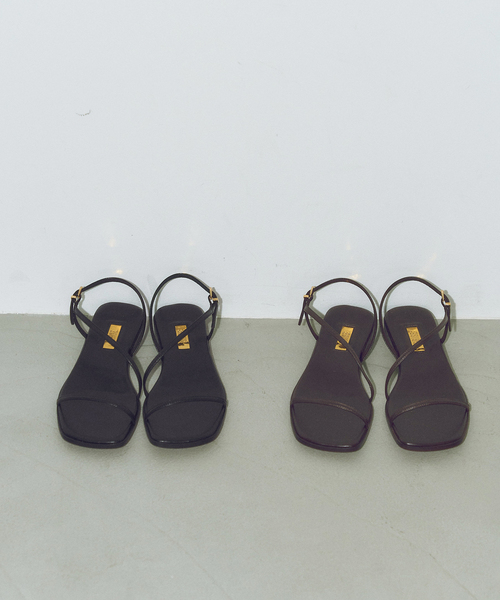 GRISE(グリーズ)の「MIDORI UEEDA×GRISEナローストラップフラットサンダル(サンダル・レディース・ブラック/ブラウン・SMALL/MEDIUM/LARGE/X-LARGE)」の6枚目の写真