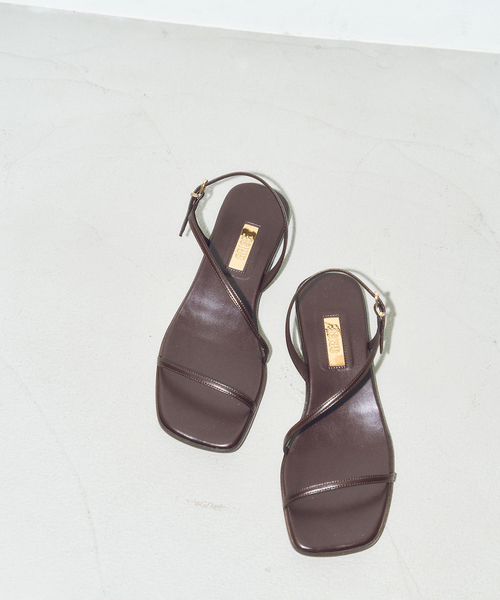 GRISE(グリーズ)の「MIDORI UEEDA×GRISEナローストラップフラットサンダル(サンダル・レディース・ブラック/ブラウン・SMALL/MEDIUM/LARGE/X-LARGE)」の14枚目の写真