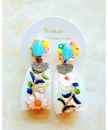 【七音】チェコガラス刺繍インドリボンのピアス(MA)