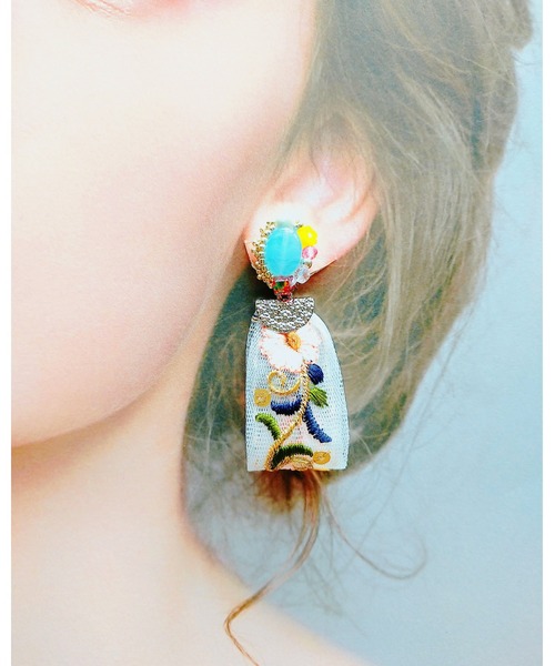 tone（トーン）の「【七音】チェコガラス刺繍インドリボンのピアス(MA)（ピアス（両耳用）・レディース・ライトブルー/ブラウン/パープル・FREE）」の11枚目の写真