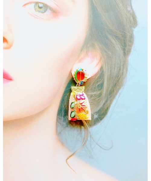 tone（トーン）の「【七音】チェコガラス刺繍インドリボンのピアス(MA)（ピアス（両耳用）・レディース・ライトブルー/ブラウン/パープル・FREE）」の5枚目の写真