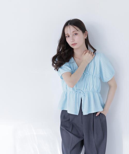 NATURAL BEAUTY BASIC(ナチュラルビューティーベーシック)の「フロントリボンシュリンクカットソー(Tシャツ/カットソー・レディース・ブルー/オフホワイト/ブラック・フリ-)」の4枚目の写真