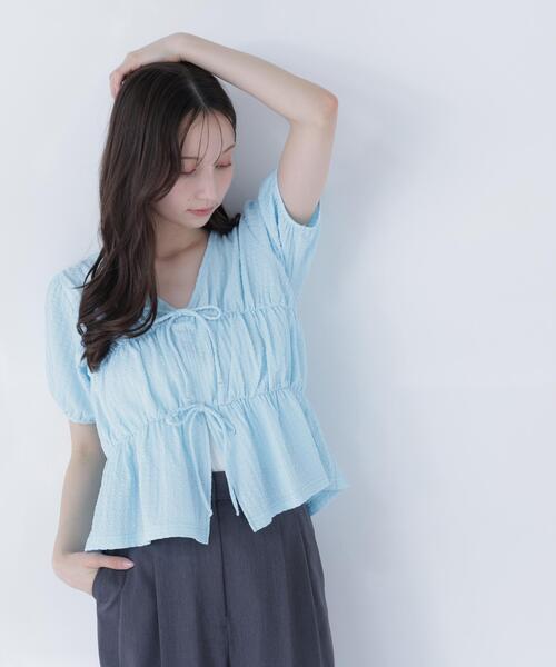 NATURAL BEAUTY BASIC(ナチュラルビューティーベーシック)の「フロントリボンシュリンクカットソー(Tシャツ/カットソー・レディース・ブルー/オフホワイト/ブラック・フリ-)」の8枚目の写真