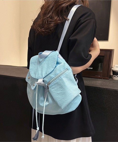 LA VORAGINE(ラ ヴォラジネ)の「軽いバッグアシメポケットコンパクトリュックサック(バックパック/リュック・レディース・ピンク/ブラック/アイボリー/ブルー・FREE)」の6枚目の写真