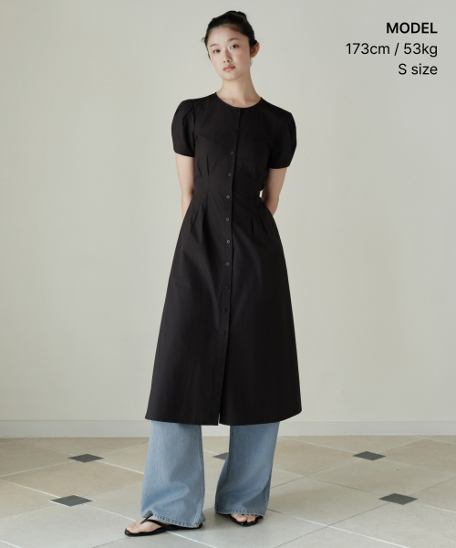 MUSINSA STANDARD WOMAN（ムシンサスタンダードウーマン）の「ウィメンズポプリンパフスリーブロングドレス[ブラック]（ワンピース・レディース・その他・X-SMALL/SMALL/MEDIUM/LARGE）」の2枚目の写真