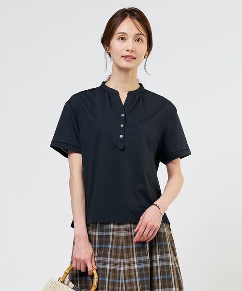J.PRESS(ジェイプレス)の「プレーティングジャージー バンドカラー カットソー(Tシャツ/カットソー・レディース・ネイビー系/ローズ系/グレー系/ライトグレー系・MEDIUM/LARGE)」の3枚目の写真