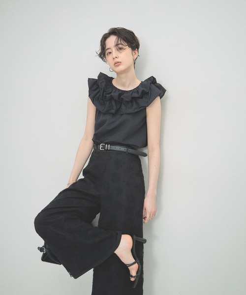 ARVELLIA（アルベリア）の「CLOUD RUFFLE BLOUSE（シャツ/ブラウス・レディース・ブラック/ホワイト・M）」の17枚目の写真