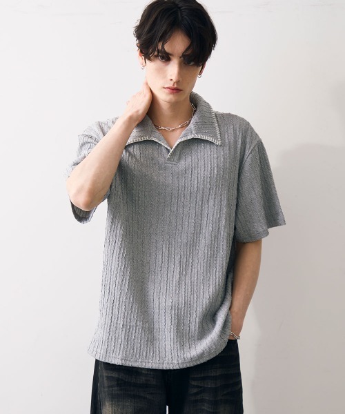 Shoowtime(ショウタイム)の「Stitched-seam knit polo / ステッチシームニットポロ(Tシャツ/カットソー・メンズ・グレー/ブラック・MEDIUM/LARGE/X-LARGE)」の1枚目の写真