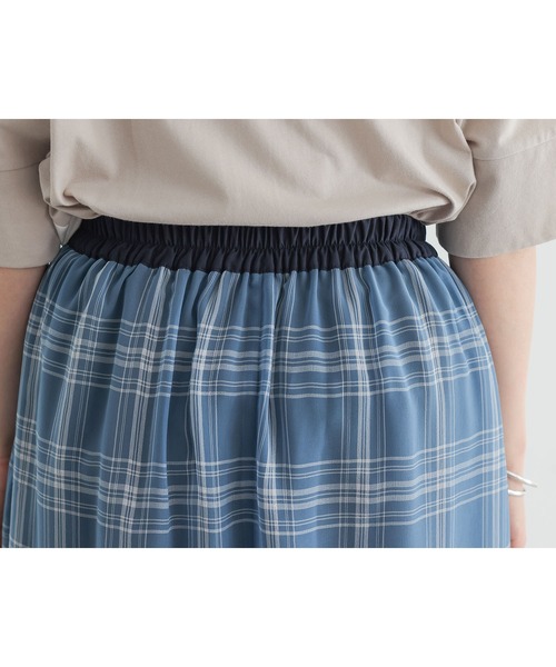 n'OrLABEL(ノアールレーベル)の「【接触冷感】シアーチェックレイヤードパンツ(その他パンツ・レディース・ブラック/ブルー・1/2)」の3枚目の写真
