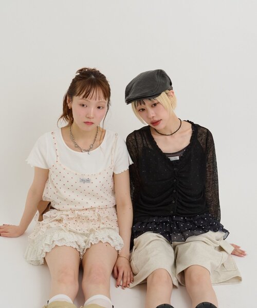 w closet(ダブルクローゼット)の「【4色展開/無地/ドット柄】シアーフリルキャミ 夏服(キャミソール・レディース・レッド/オフホワイト/アイボリー/ブラック・FREE)」の7枚目の写真