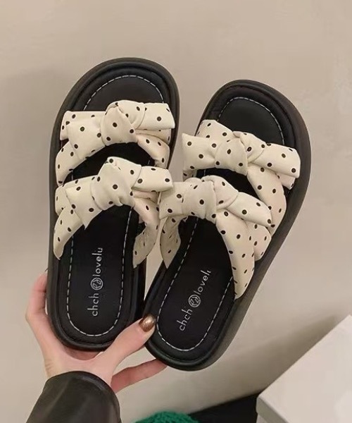 Teem Store(チームストア)の「ドット柄ダブルリボン厚底サンダル(サンダル・レディース・ブラック/アイボリー・L/M)」の7枚目の写真