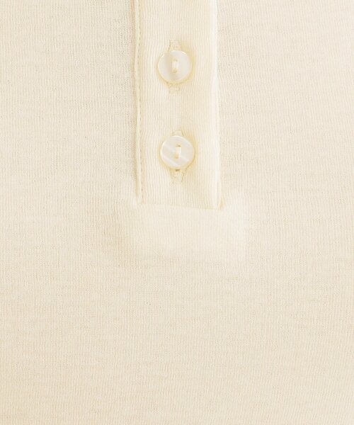 OPAQUE.CLIP(オペークドットクリップ)の「シアーコットンヘンリーネックカットソー【洗濯機OK】(Tシャツ/カットソー・レディース・ダークブラウン/アイボリー/ブラック・38/40)」の18枚目の写真
