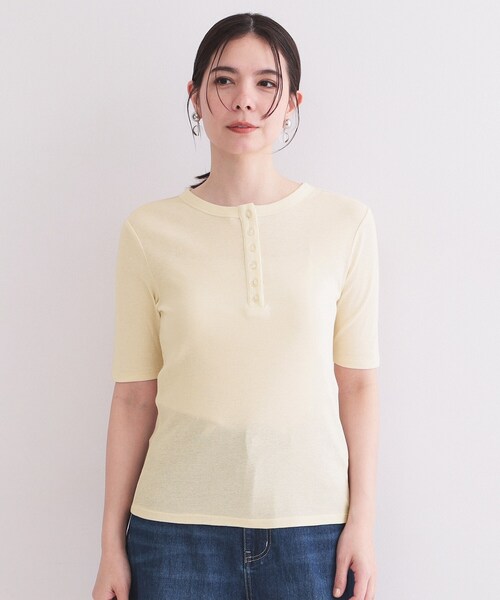 OPAQUE.CLIP(オペークドットクリップ)の「シアーコットンヘンリーネックカットソー【洗濯機OK】(Tシャツ/カットソー・レディース・ダークブラウン/アイボリー/ブラック・38/40)」の9枚目の写真