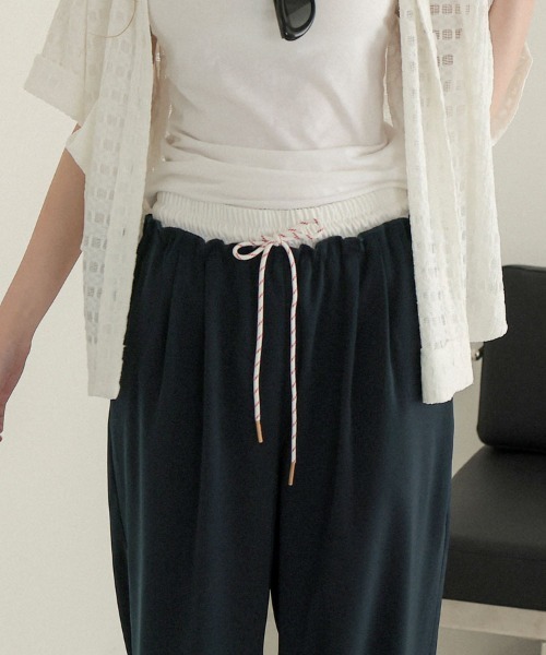 DONOBAN(ドノバン)の「ダブルウエストストレートパンツ(スラックス・レディース・ネイビー/ベージュ・MEDIUM/LONG/SHORT)」の8枚目の写真