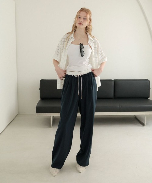 DONOBAN(ドノバン)の「ダブルウエストストレートパンツ(スラックス・レディース・ネイビー/ベージュ・MEDIUM/LONG/SHORT)」の5枚目の写真