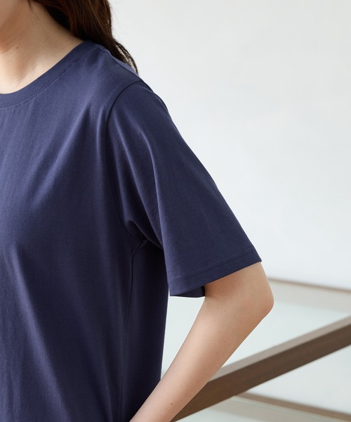 Honeys(ハニーズ)の「【接触冷感・ひんやりコットン】ひんやり綿半袖Tシャツ(Tシャツ/カットソー・レディース・スミクロ/レッド/ブラック/ブラウン/ダークブルー/オフホワイト・S/M/LL/L)」の8枚目の写真