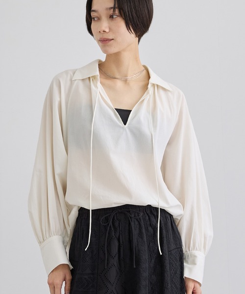 SALON adam et rope'(サロン アダム エ ロペ)の「シアーコットンヴィンテージブラウス(シャツ/ブラウス・レディース・キナリ/ピンク系その他/ブラック・FREE)」の2枚目の写真