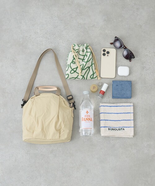 EARTH MADE（アースメイド）の「【WEB限定】【EARTH MADE】軽量ナイロンミニ2WAYショルダーバッグ（ショルダーバッグ・レディース・ベージュ/ブラック/パープル・フリー）」の4枚目の写真
