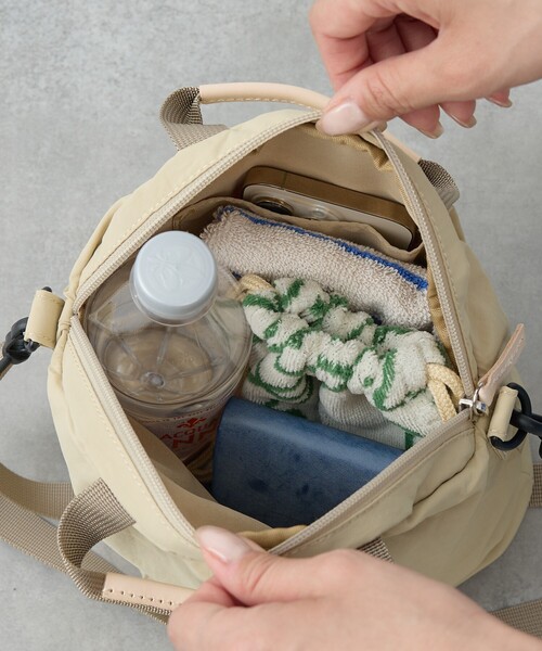 EARTH MADE（アースメイド）の「【WEB限定】【EARTH MADE】軽量ナイロンミニ2WAYショルダーバッグ（ショルダーバッグ・レディース・ベージュ/ブラック/パープル・フリー）」の5枚目の写真