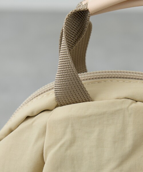 EARTH MADE（アースメイド）の「【WEB限定】【EARTH MADE】軽量ナイロンミニ2WAYショルダーバッグ（ショルダーバッグ・レディース・ベージュ/ブラック/パープル・フリー）」の9枚目の写真