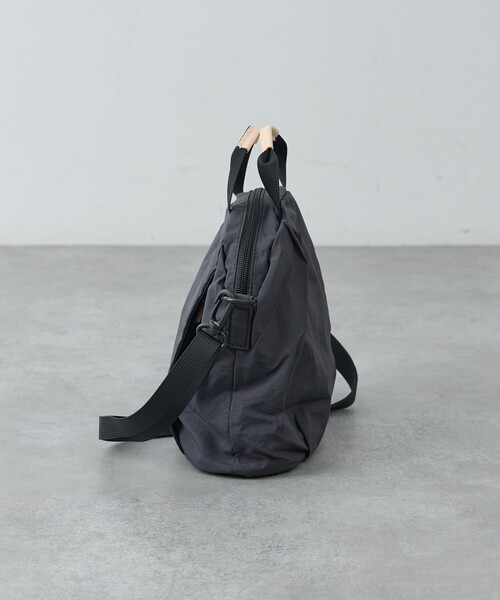 EARTH MADE（アースメイド）の「【WEB限定】【EARTH MADE】軽量ナイロンミニ2WAYショルダーバッグ（ショルダーバッグ・レディース・ベージュ/ブラック/パープル・フリー）」の13枚目の写真