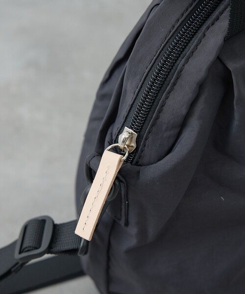EARTH MADE（アースメイド）の「【WEB限定】【EARTH MADE】軽量ナイロンミニ2WAYショルダーバッグ（ショルダーバッグ・レディース・ベージュ/ブラック/パープル・フリー）」の18枚目の写真