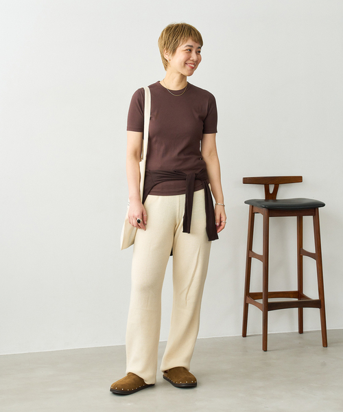 FLAT（フラット）の「レザースタッズクロッグ（その他シューズ・レディース・ブラック/キャメル・SMALL/MEDIUM/LARGE/X-LARGE）」の11枚目の写真
