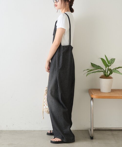 CIAOPANIC TYPY（チャオパニックティピー）の「【3サイズ展開】柔らかデニムVネックサロペット（サロペット/オーバーオール・レディース・ブラック/サックスブルー・SMALL/MEDIUM/LARGE）」の5枚目の写真