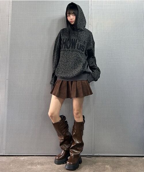 LUVISTRUE（ラヴイズトゥルー）の「SH SHOW US HOODIE(KHAKI)（パーカー・レディース・その他・FREE）」の3枚目の写真