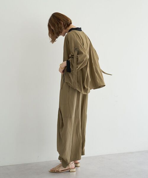 Editt by YECCA VECCA(エディットバイイェッカヴェッカ)の「【適ON】COOLコクーンサロペット【セットアップ対応】(サロペット/オーバーオール・レディース・カーキ/チャコールグレー/ブラック・FREE)」の22枚目の写真