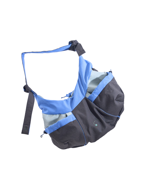 CHOROK STUDIO(チョロクスタジオ)の「Marron Sling Bag (Blue-green)(メッセンジャーバッグ・レディース・その他・FREE)」の3枚目の写真