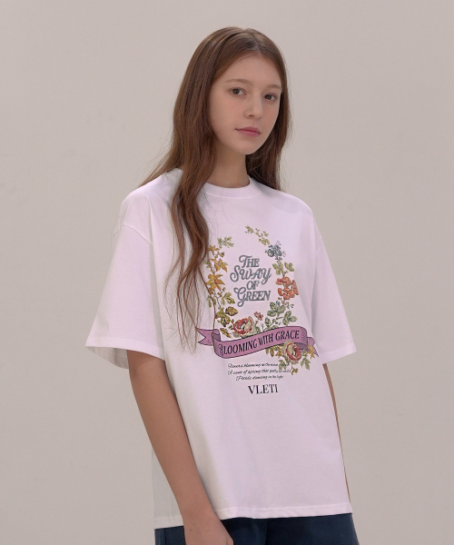 VLETI(ブレッティ)の「Oversized Floral Digital Print Short Sleeve Tee (white)(Tシャツ/カットソー・レディース・ホワイト・FREE)」の1枚目の写真