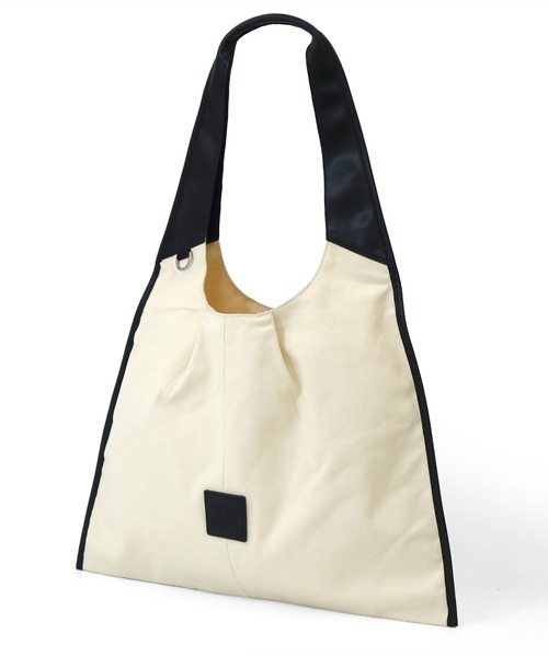 RT;ESKA(アールティーエスカ)の「RT;ESKA(アールティーエスカ) / Shape Tote - Triangle(トートバッグ・レディース・ブラック/アイボリー・FREE)」の18枚目の写真