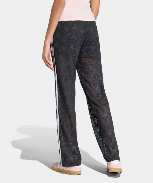 adidas(アディダス)の「ファイアーバード クラシック レース トラックパンツ / アディダスオリジナルス adidas Originals(スウェットパンツ・レディース・ブラック・XX-LARGE/LARGE/MEDIUM/SMALL/X-LARGE)」の2枚目の写真