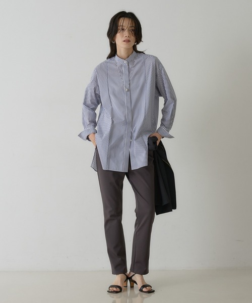 qualite(カリテ)の「ストライプスタンドカラーシャツ(シャツ/ブラウス・レディース・ネイビー/ブラウン/ベージュ・フリー)」の5枚目の写真