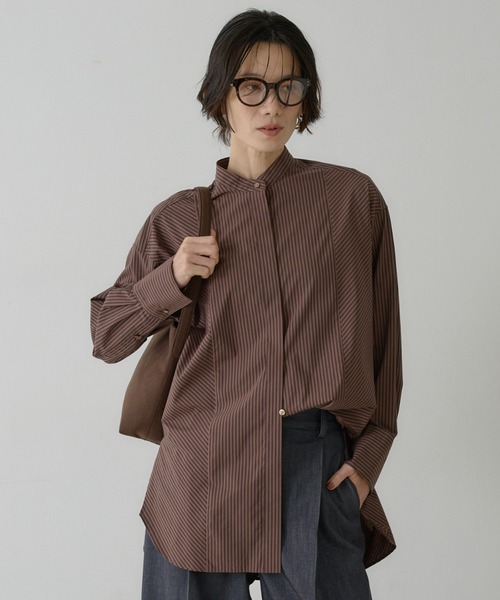 qualite(カリテ)の「ストライプスタンドカラーシャツ(シャツ/ブラウス・レディース・ネイビー/ブラウン/ベージュ・フリー)」の20枚目の写真
