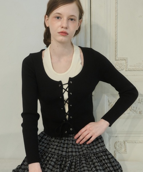 Birthday room(バースデイルーム)の「ホルターネックレースアップニット/ Halter-neck lace-up knit top(ニット/セーター・レディース・ブラック/グレー・FREE)」の4枚目の写真