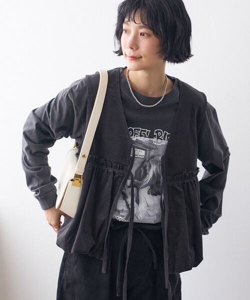 FREAK'S STORE(フリークスストア)の「RED KAP × FREAK'S STORE/レッドキャップ 別注 コーデュロイ 裾バルーンリボンベスト(ベスト・レディース・ワインレッド/ナチュラル/チャコールグレー・フリ-)」の2枚目の写真