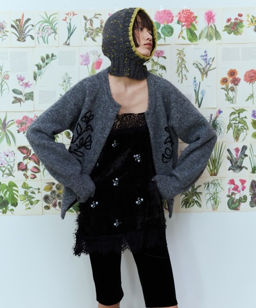 flaeu(フラユ)の「Flower Embroidery Velour Lace Cami(キャミソール・レディース・ブラック・FREE)」の2枚目の写真