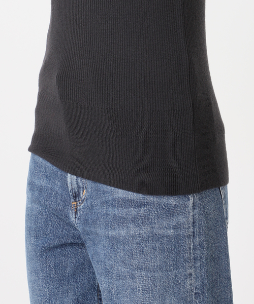 journal standard L'essage(ジャーナルスタンダードレサージュ)の「CASHWOOLエクストラファインメリノ キャミソール(ニット/セーター・レディース・チャコールグレー/レッド/ブラウン・FREE)」の6枚目の写真