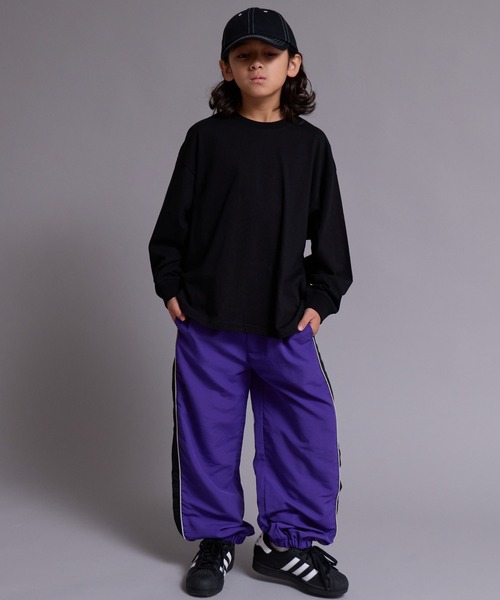 PAIRMANON STREET(ペアマノンストリート)の「【90-160cm】【綿100%】アソート ロゴ 長袖 Tシャツ【PAIRMANON STREET】(Tシャツ/カットソー・キッズ・チャコールグレー/ホワイト/オレンジ/ライトグレー/ホワイト系その他2/ブラック系その他/ブラック/ホワイト系その他/パープル・140/130/110/120/100/150/160/90)」の13枚目の写真